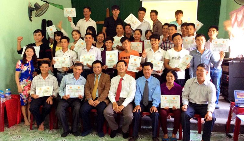 Lễ Tốt Nghiệp Khóa Học Kinh Thánh Năm Nhất Tại Lâm Đồng