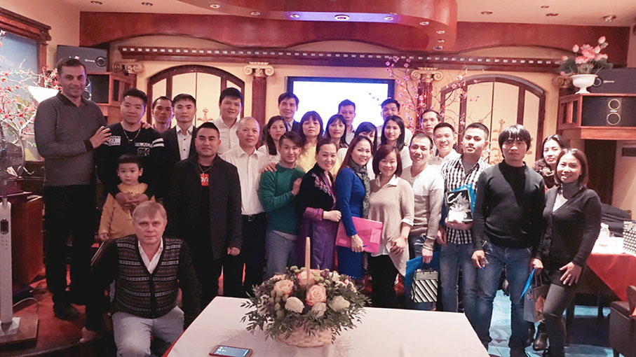 Khai Giảng Khóa Học Kinh Thánh Cho Người Việt Tại Nga